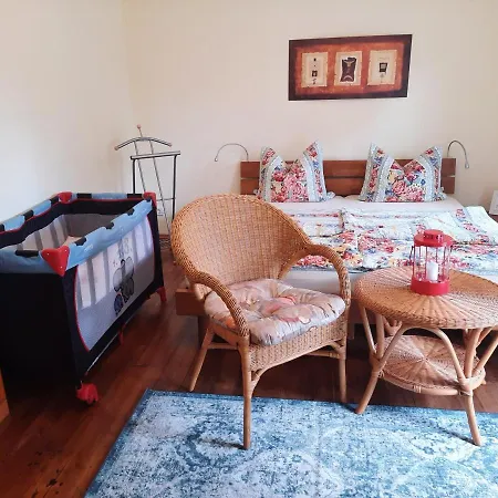 Ferienwohnung Erika * Laussnitz